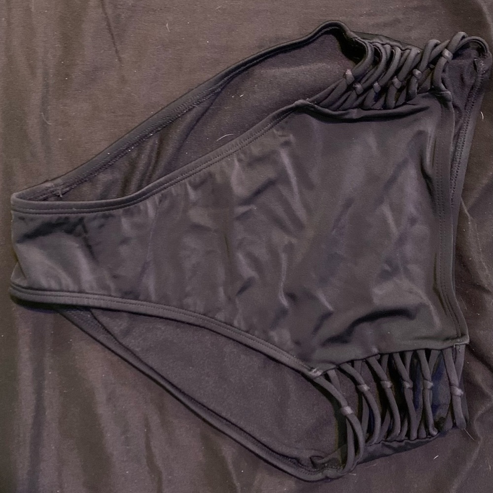 black swimsuit bottoms